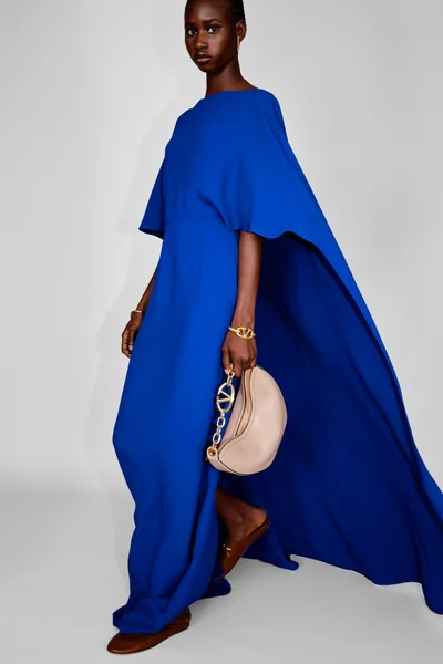 Look 16